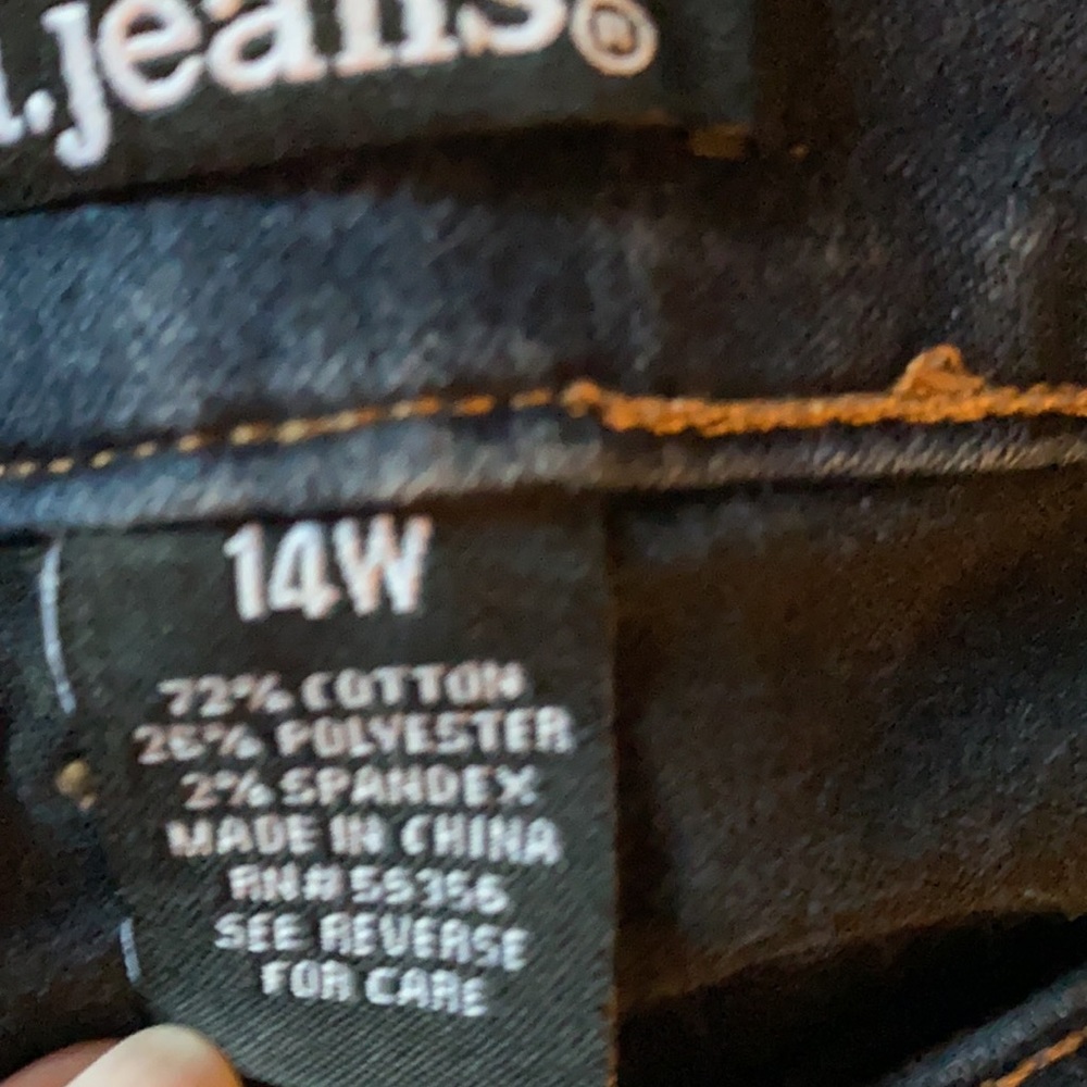 D. Jeans jean shorts. 14W. Excellent condition. 10” inseam. - Picture 3 of 3